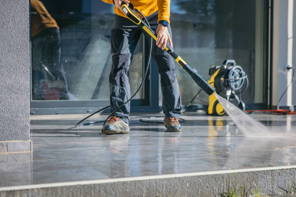 Best Commercial Pressure Washing  in Lyons, OR